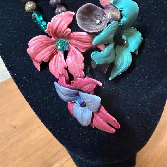 Vintage Chunky Floral Wood/ Clay-Like Lampwork Beads Statement Piece Necklace - Picture 2 of 6